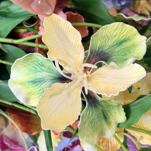 Nouvelle Collection : Fleurs d'<span class=keywords><strong>iris</strong></span> artificielles élégantes et orchidées pour la décoration de salons, chambres, lieux de mariage et espaces commerciaux - Product Image 2