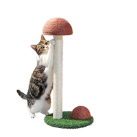 Griffoir d'intérieur durable pour chat avec jouets de chaton en bois et escalade en sisal pour l'escalade des chats