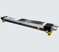 Robot Pembersih Panel Surya MR-G2 dengan Kemampuan Menyeberangi Hambatan 20mm dan Jangkauan 0-800m untuk Panel Surya dengan Berbagai Panjang