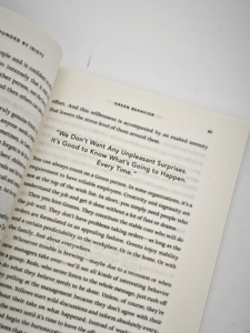 Libro de ficción: rodeado de <span class=keywords><strong>idiotas</strong></span> - Product Image 5