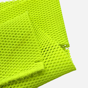 Tissu en maille respirante 3D Premium Green 364gsm 100% polyester pour sièges de voiture, haute résilience, écologique, respirant pour voiture et sac - Product Image 2