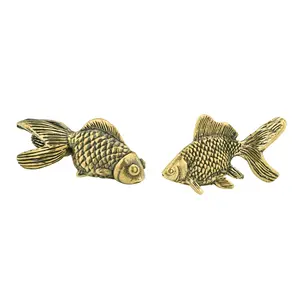 Ornamentos de bronze decorativos de peixes dourados antigos de boa venda são prósperos como um pato para a água.