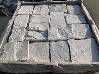 Pavé aléatoire en grès ivoire durable au design original pour projets de construction extérieure