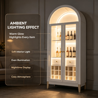 Buffet d'appoint en bois cintrée avec vitrine, portes vitrées, tiroirs et casier à vin pour salon, salle à manger et rangement domestique