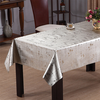 Nappe rectangulaire décorative en PVC brossé doré, motif floral dense, pour réceptions de mariage