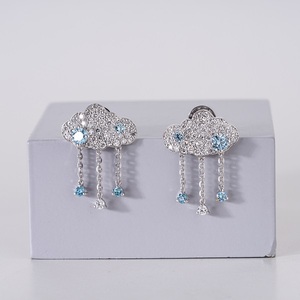 ต่างหูเพชรเพาะเลี้ยงในห้องปฏิบัติการทองคำแท้ 14K ระดับพรีเมียมสำหรับผู้หญิง เครื่องประดับหรูหราพร้อมเพชรระยิบระยับและเสน่ห์เหนือกาลเวลา - Product Image 1