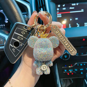 Porte-clés de luxe avec lettres cloutées en diamant, anti-perte, plaque de numéro de téléphone, porte-clés strass, pendentif ours en peluche, porte-clés - Product Image 2