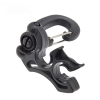 Clip de fixation pour tuyau de régulateur de plongée sous-marine avec boucle à dégagement rapide