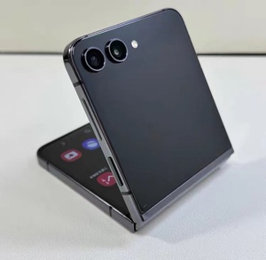 Venta al por mayor de segunda mano para Samsung Z Flip <span class=keywords><strong>5G</strong></span> Teléfono Android 256GB Versión original de EE. UU. LTE - Product Image 5