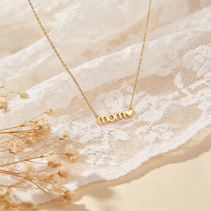 Delicata Collana in Oro MOM con <span class=keywords><strong>Cuore</strong></span>, Regalo Personalizzato per la Festa <span class=keywords><strong>della</strong></span> <span class=keywords><strong>Mamma</strong></span>, Gioielli alla Moda per <span class=keywords><strong>Mamma</strong></span> - Product Image 1