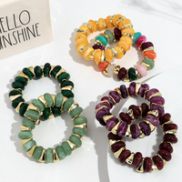 Bracelet pour femme, nouvelle arrivée, mignon, bijoux de poignet, pierres en plastique colorées, perles dorées irrégulières, bracelet extensible en acrylique, cadeau