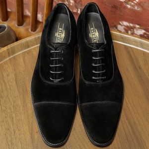 Chaussures habillées pour hommes en daim synthétique noir à bout pointu, lacées, avec semelle en caoutchouc, pour le bureau et les occasions professionnelles - Product Image 4