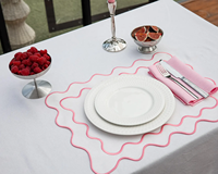 Set de table en coton brodé moderne personnalisé avec bord festonné coloré pour la décoration de table lors de dîners et mariages