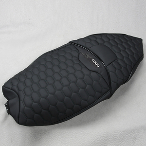 Vente en gros d'accessoires de tricycle pour vélo électrique de moto-housse de coussin de siège en cuir imperméable ODM d'OEM - Product Image 4