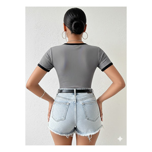 Combinaison moulante à manches courtes et col rond pour femme, gris, entièrement en Lycra, taille normale 55 cm - Product Image 4