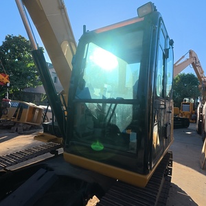 Excavatrice sur chenilles Caterpillar 308E2 d'occasion de 8 tonnes, presque neuve, puissante, pour petits projets de construction, avec moteur et boîte de vitesses. - Product Image 2