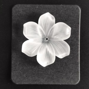 F16 28mm 30mm 32mm Flor de cuarzo esmerilado de seis pétalos hecha a mano - Product Image 3