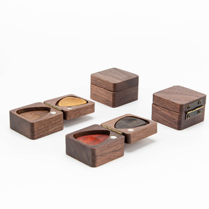 Nouveau style, facile à transporter, étui <span class=keywords><strong>pour</strong></span> plectres de <span class=keywords><strong>guitare</strong></span> en bois de 3 à 10 pièces avec support personnalisé <span class=keywords><strong>pour</strong></span> <span class=keywords><strong>basse</strong></span> - Product Image 3