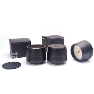 Bougie parfumée Ascencia en cire de soja céramique noire mate avec mèche en bois, arôme boisé, aromathérapie, décoration d'intérieur - Product Image 1