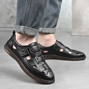 Nouvelles sandales d'été 2026 en cuir pour hommes, semelle souple, ajourées, respirantes, avec trous, semelle en caoutchouc, livraison directe, chaussons pour hommes - Product Image 5