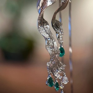 สร้อยคอเงินแท้ S925 จี้รูปหัวใจผิวสัมผัสไม่เรียบ ประดับด้วยเพทายสีฟ้า ดีไซน์เฉพาะตัว หรูหราเบาๆ สีพีช - Product Image 4