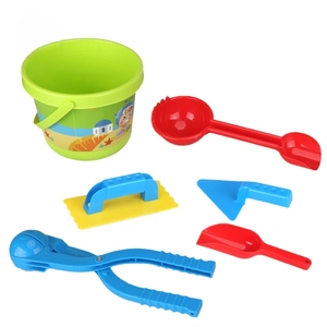 Jouet de plage pour faire des boules de neige avec des moules à sable et à neige et un seau pour les enfants, pour jouer <span class=keywords><strong>en</strong></span> plein air <span class=keywords><strong>en</strong></span> été et <span class=keywords><strong>en</strong></span> <span class=keywords><strong>hiver</strong></span>, <span class=keywords><strong>activité</strong></span> amusante toute l'année - Product Image 1