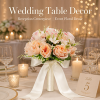Bouquet de mariée multi-tons en roses artificielles avec long ruban en satin, feuillage vert mélangé, fleurs artificielles pour cérémonie de mariage