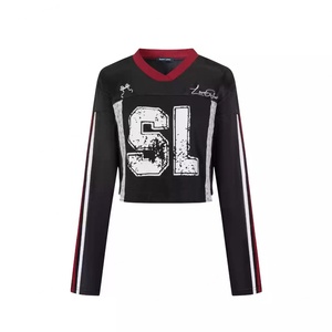 เสื้อเจอร์ซีย์คอวีปักลายสไตล์อเมริกันย้อนยุคสำหรับผู้หญิง รุ่น 24/25 เสื้อครอปท็อปสำหรับกีฬาเบสบอล ฟุตบอล สำหรับฤดูร้อน - Product Image 3