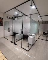 Cloisons de bureau en verre avec portes, panneaux muraux transparents, murs en herbe et murs artificiels pour entrepôts et bureaux
