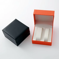 Boîte cadeau pour montres de couple, design carré à rabat, extérieur en cuir PU, intérieur en plastique, pour deux montres, accessoire de poignet