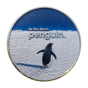 Moneta Commemorativa Ispirazionale a Tema Pinguino - Pinguino <span class=keywords><strong>Solitario</strong></span> del Ghiacciaio - Souvenir da Collezione in Metallo - Artigianato in Metallo - 'Be Yourself' - Product Image 3
