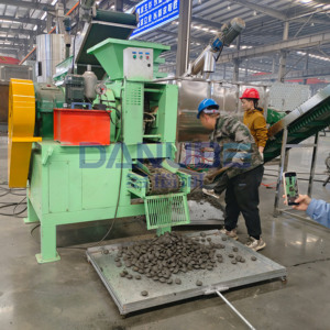 Machine à presser le charbon en poudre à prix fabricant, équipement de compactage de briquettes de charbon en poudre - Product Image 5