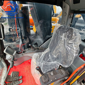 Excavatrice sur chenilles Volvo EC380D d'occasion, 38T, godet de 1,6-3,0 m³, performances excellentes pour les travaux en carrière et le développement de chantiers - Product Image 3