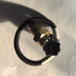Interruptor de Luz de Reversa Toyota Combinado 902811 10758982 10930105 para Reemplazo y Reparación, Hierro Galvanizado - Product Image 1