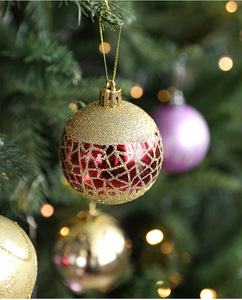 Bolas de Navidad Juego de plástico Adornos de bolas de Navidad huecos 6cm Bola de decoraciones de Navidad de oro rojo - Product Image 6