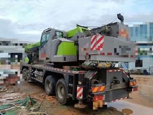 Grúa Móvil Usada Zoomlion de 50 Toneladas con Pluma Telescópica, Motor Weichai, Altura de Elevación de 42M, Modelo 2020, Bomba Hidráulica - Product Image 3