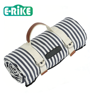 E-RIKE <span class=keywords><strong>Tapis</strong></span> de camping <span class=keywords><strong>pliable</strong></span> toutes saisons imperméable, <span class=keywords><strong>tapis</strong></span> anti-sable personnalisé, couverture de <span class=keywords><strong>plage</strong></span>, <span class=keywords><strong>tapis</strong></span> de pique-nique pour l'extérieur - Product Image 1