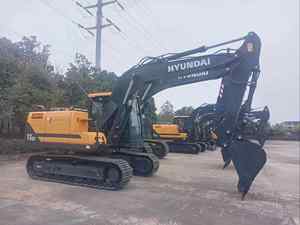 Excavadora de cadenas Hyundai HX130 nueva en Shanghái en venta, excavadora potente de 13 toneladas en buen estado, precio económico, en stock - Product Image 4