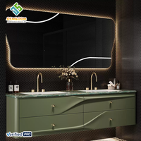 Ensemble de meubles de salle de bain muraux modernes en bois massif OEM avec évier, miroir, robinet et drain en cuivre, garantie 5 ans+, pour hôpital et chambre à coucher