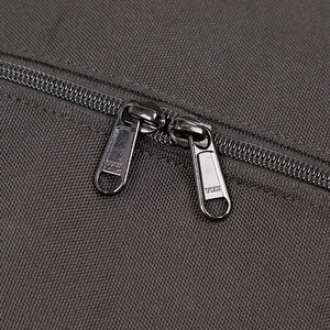 กระเป๋าใส่รองเท้ากีฬาแบบสีพื้นเรียบง่าย ความจุขนาดใหญ่ กันน้ำ เหมาะสำหรับการเดินทางและกิจกรรมกลางแจ้ง - Product Image 2