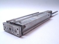 Nuevo Controlador PLC Dedicado para Automatización Industrial Mgpm20n-xc11-d-u022864, Original, Disponible en Stock