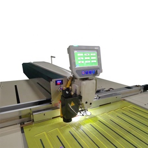 Machine à coudre industrielle professionnelle à point noué automatique avec fonction de découpe laser - Product Image 1