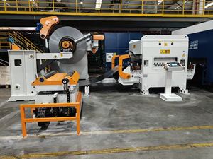 קו הזנה לחיתוך לייזר של יריעות אלומיניום HAIWEI 3 ב-1 עם קיבולת של 5 טון ומהירות של 1-18 מטר/דקה - Product Image 3