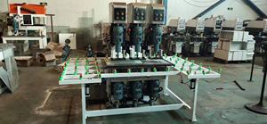 מקדחת וחריטה אנכית לזכוכית CNC 6.6 קילוואט עם 3 ראשים ומנוע, תפוקה גבוהה עבור זכוכית כיריים - Product Image 2