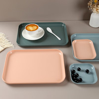Ensemble de plateaux en mélamine rectangulaires de couleur unie nordique en gros 10 plateaux de service en plastique minimum pour hôtels et restaurants