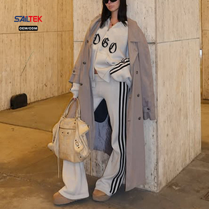 Conjunto de Sudadera con Capucha <span class=keywords><strong>Oversize</strong></span> Personalizada con Cremallera para <span class=keywords><strong>Mujer</strong></span> y Pantalones Acampanados con Rayas Laterales, de Pierna Ancha, Estilo Jogger, para Ropa Urbana, Gimnasio y Chándal - Product Image 3