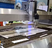Machine de découpe à jet d'eau haute efficacité et fiable, commande CNC pour la découpe de dalles de granit, entraînement par moteur, haute précision