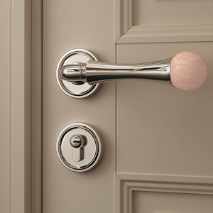 Petite serrure de porte de chambre à coucher moderne et durable en cerisier avec poignée silencieuse magnétique en bois à boule rouge - Product Image 5