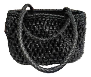 กระเป๋า Macrame หนังแท้แบบเปิด - Product Image 1