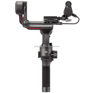 Estabilizador de Cámara de 3 Ejes DJI RS 3 <span class=keywords><strong>Combo</strong></span> para Cámaras DSLR y de Cine, Construcción de Fibra de Carbono, Pantalla Táctil a Todo Color <span class=keywords><strong>RS3</strong></span> - Product Image 1